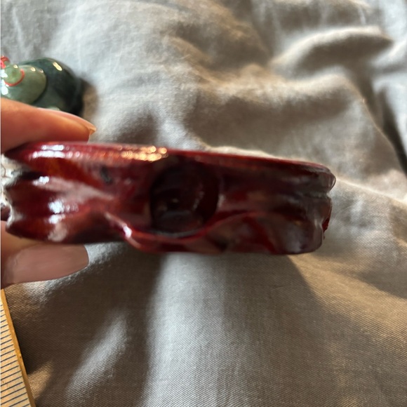 Jade Green Teapot Figurine on Wooden Base - Picture 16 of 16